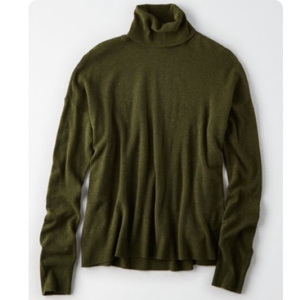AMERICAN EAGLE OLIVE GREEN TURTLE NECK SWEATER SIZE LARGE